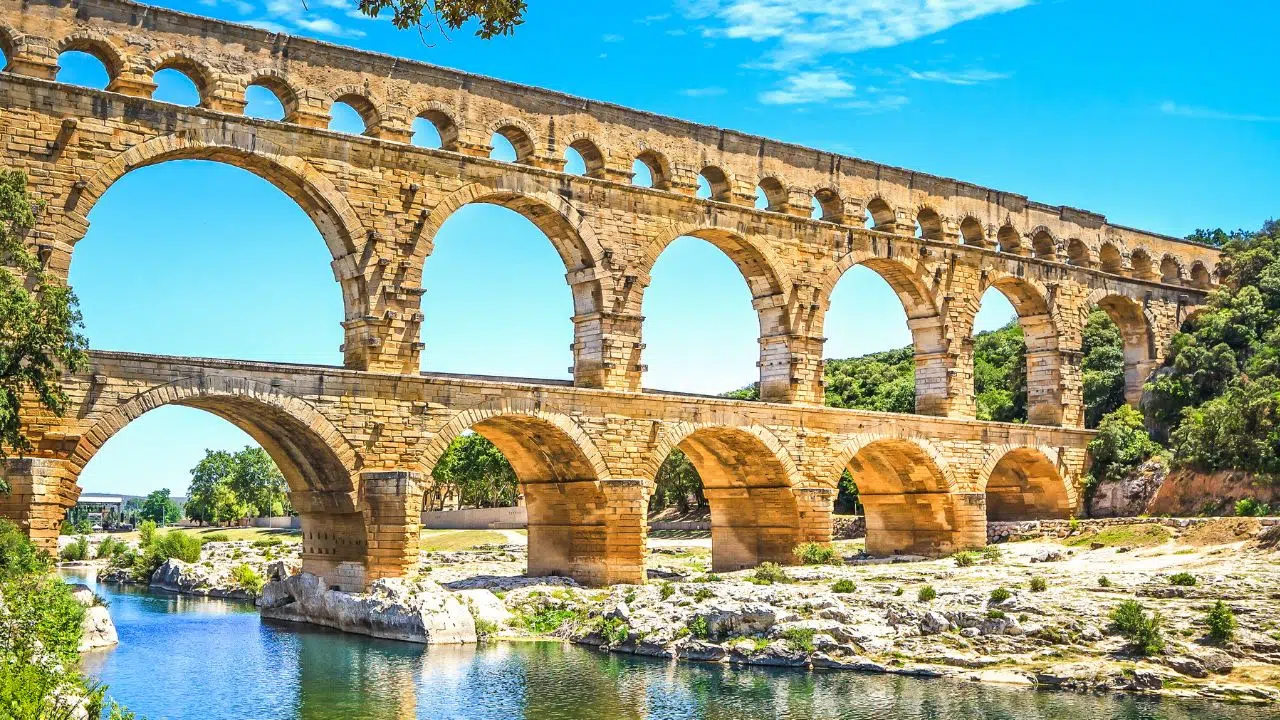 On sait enfin pourquoi le béton romain résiste aussi longtemps La découverte qui éclaire une prouesse millénaire On sait enfin pourquoi le béton romain résiste aussi longtemps La découverte qui éclaire une prouesse millénaire