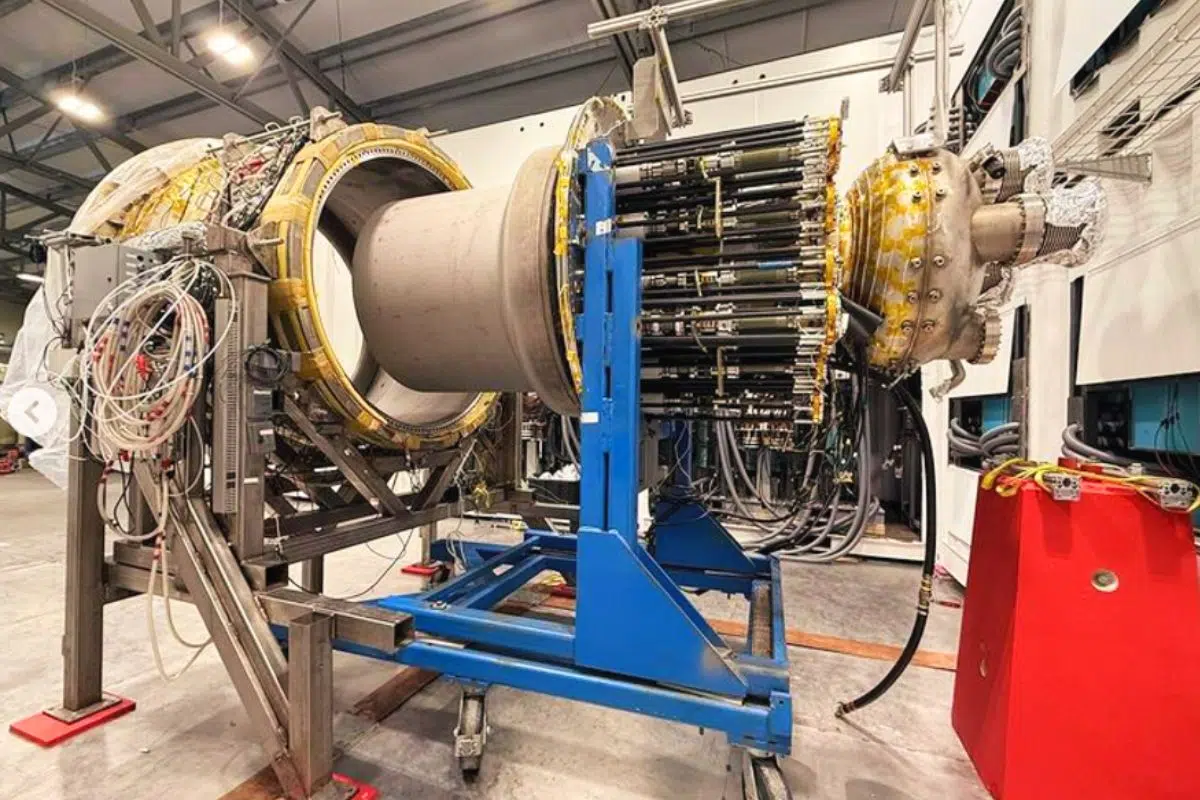 Un record mondial pour les États-Unis de 600 millions de neutrons par seconde qui rapproche l'humanité de son rêve : la maîtrise de la fusion nucléaire Un record mondial pour les États-Unis de 600 millions de neutrons par seconde qui rapproche l'humanité de son rêve : la maîtrise de la fusion nucléaire