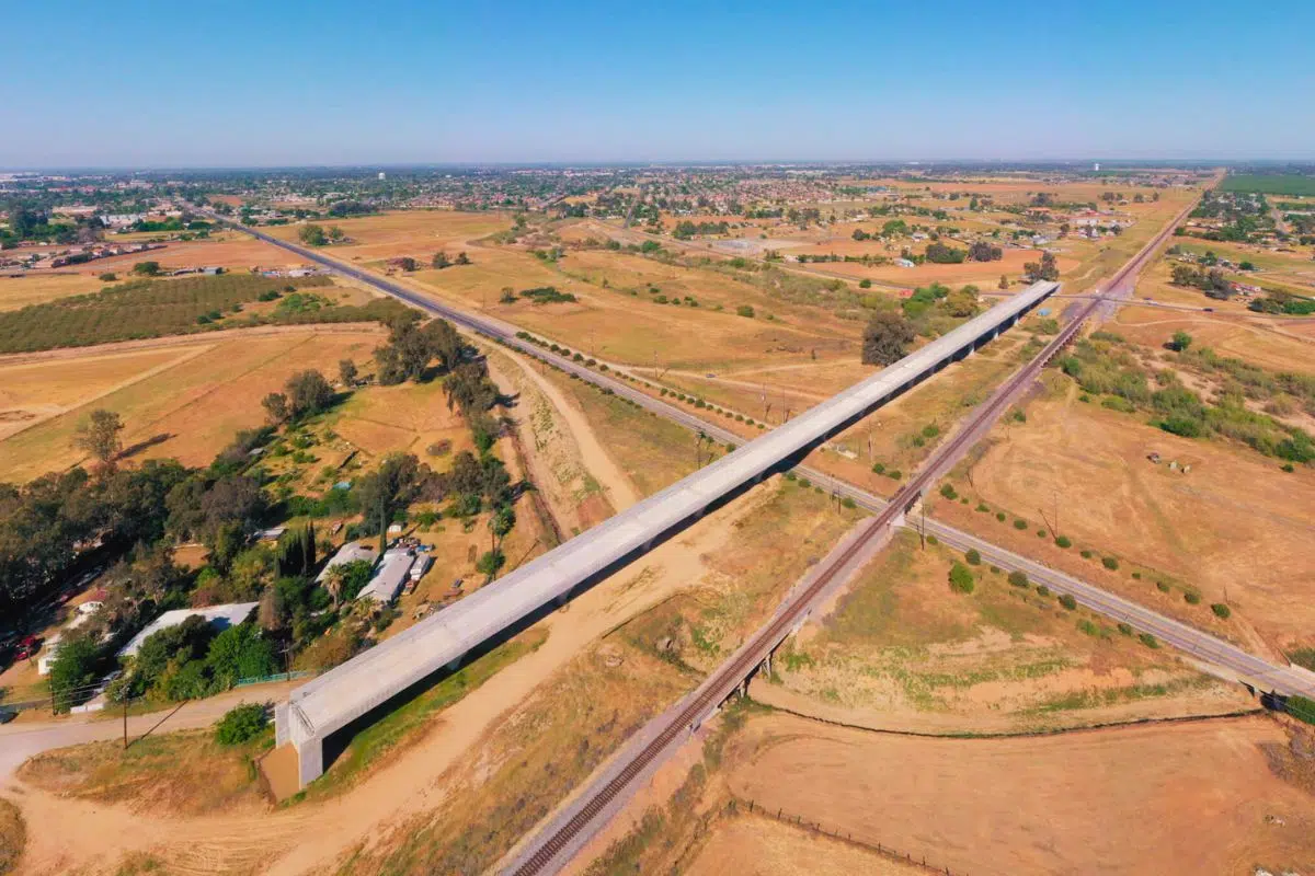 C'est la plus grande honte de la Californie : Un projet de TGV qui dépasse déjà les 96 milliards d'euros de déficit C'est la plus grande honte de la Californie : Un projet de TGV qui dépasse déjà les 96 milliards d'euros de déficit