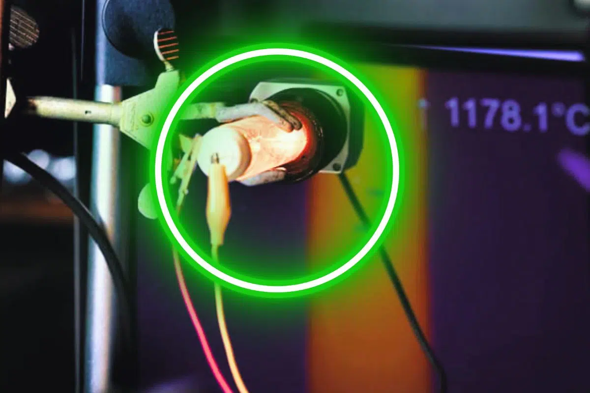 Une lumière 100 fois plus puissante ! Un siècle après son invention des chercheurs trouvent comment tirer parti de la plus grande invention d’Edison Une lumière 100 fois plus puissante ! Un siècle après son invention des chercheurs trouvent comment tirer parti de la plus grande invention d’Edison