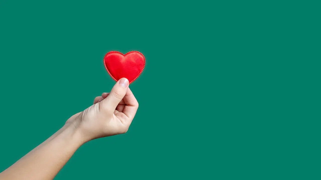 Les Français vont-ils pouvoir continuer à se soigner en 2025 Les cotisations des mutuelles santé augmentent