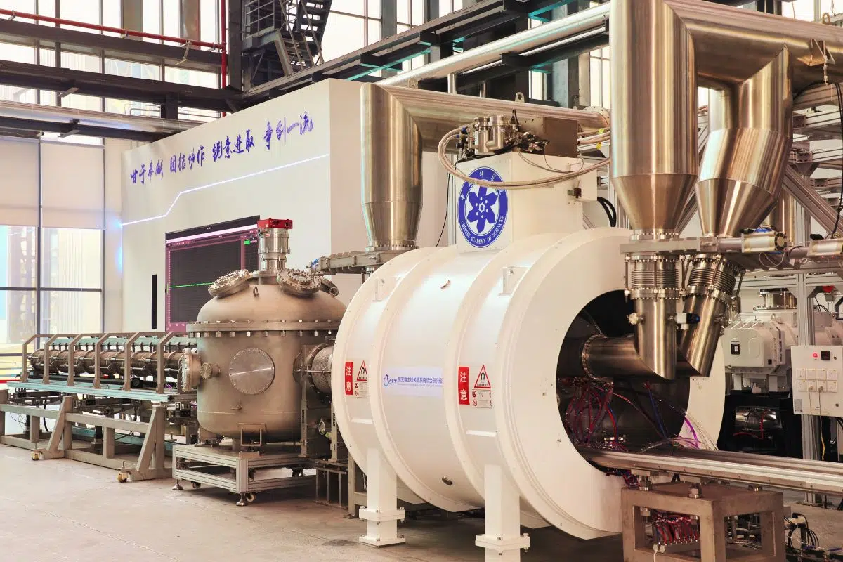 La Chine prouve au monde son avance déjà prise dans la fusion nucléaire avec son nouveau dispositif plasma linéaire supraconducteur La Chine prouve au monde son avance déjà prise dans la fusion nucléaire avec son nouveau dispositif plasma linéaire supraconducteur