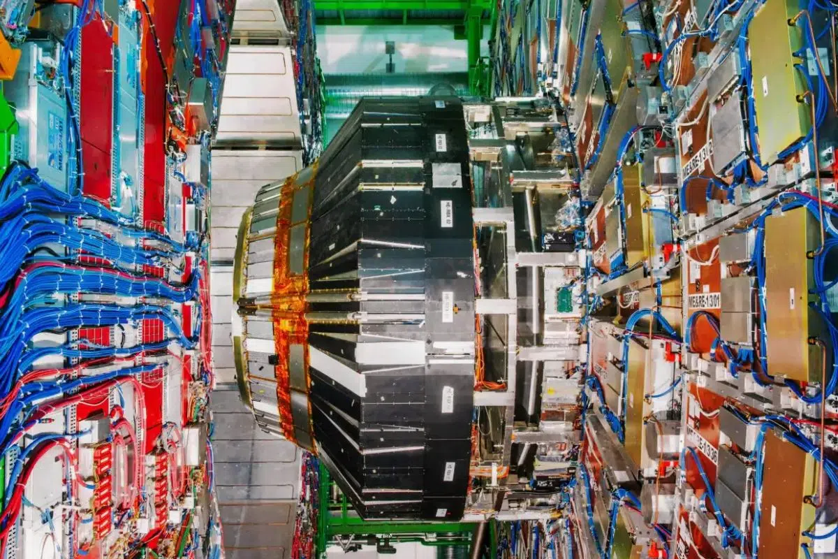 Encore une victoire pour Einstein ! 120 ans après, sa plus grande théorie scientifique survit à ce test avec l'accélérateur le plus puissant du monde Encore une victoire pour Einstein ! 120 ans après, sa plus grande théorie scientifique survit à ce test avec l'accélérateur le plus puissant du monde