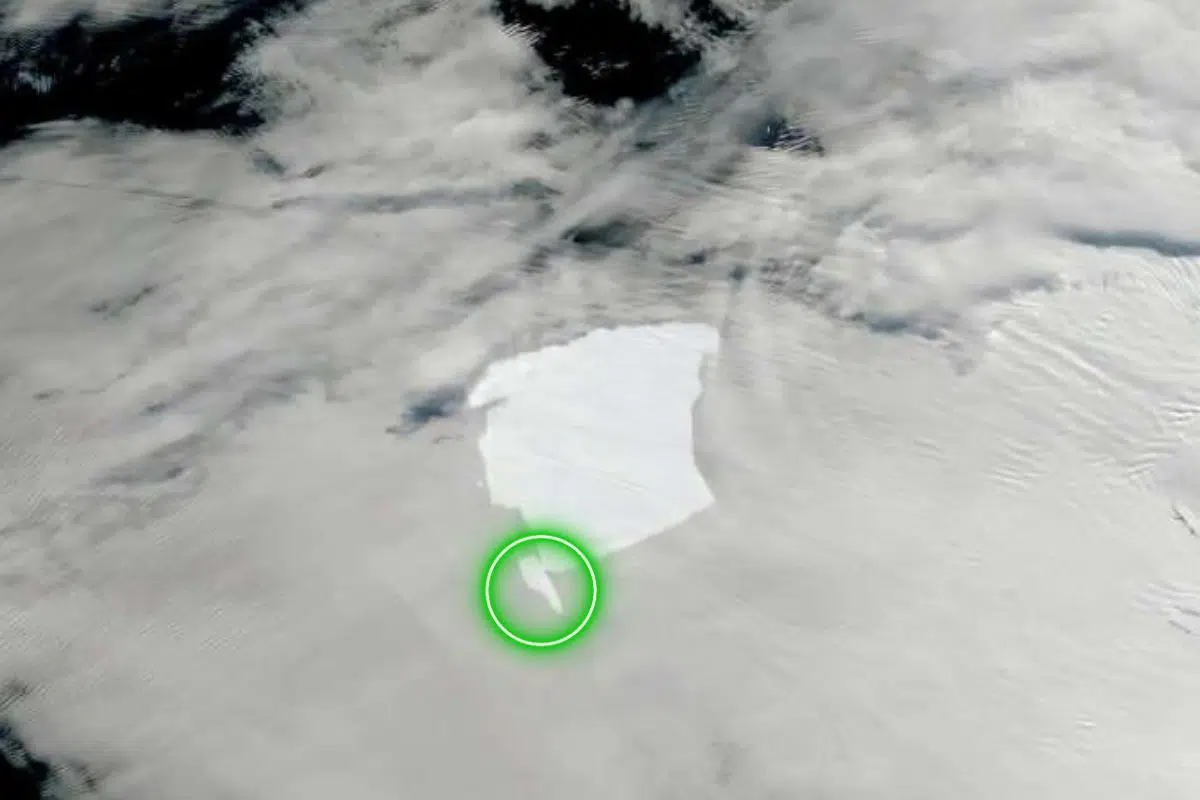 Le plus grand iceberg du monde vient de Le plus grand iceberg du monde vient de