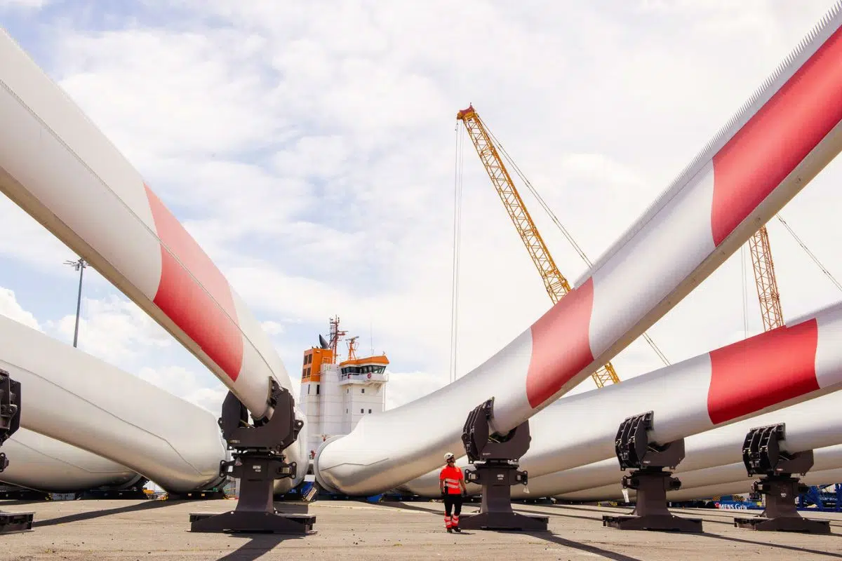 Ce petit pays du nord semble le seul d'Europe à faire de la résistance à la Chine avec cette éolienne record de 21,5 MW Ce petit pays du nord semble le seul d'Europe à faire de la résistance à la Chine avec cette éolienne record de 21,5 MW