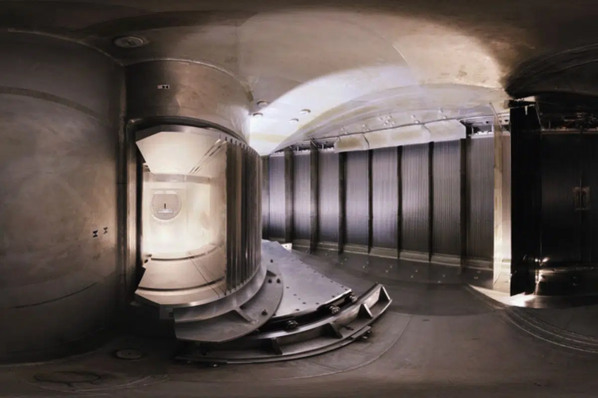 Découverte d'une nouvelle forme pour l'eau en plus des états solide, liquide et gazeux qu'on pourrait rencontrer dans des océans extraterrestres