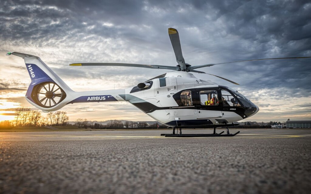 Airbus Helicopters dévoile le H140, un bimoteur léger aux performances remarquables
