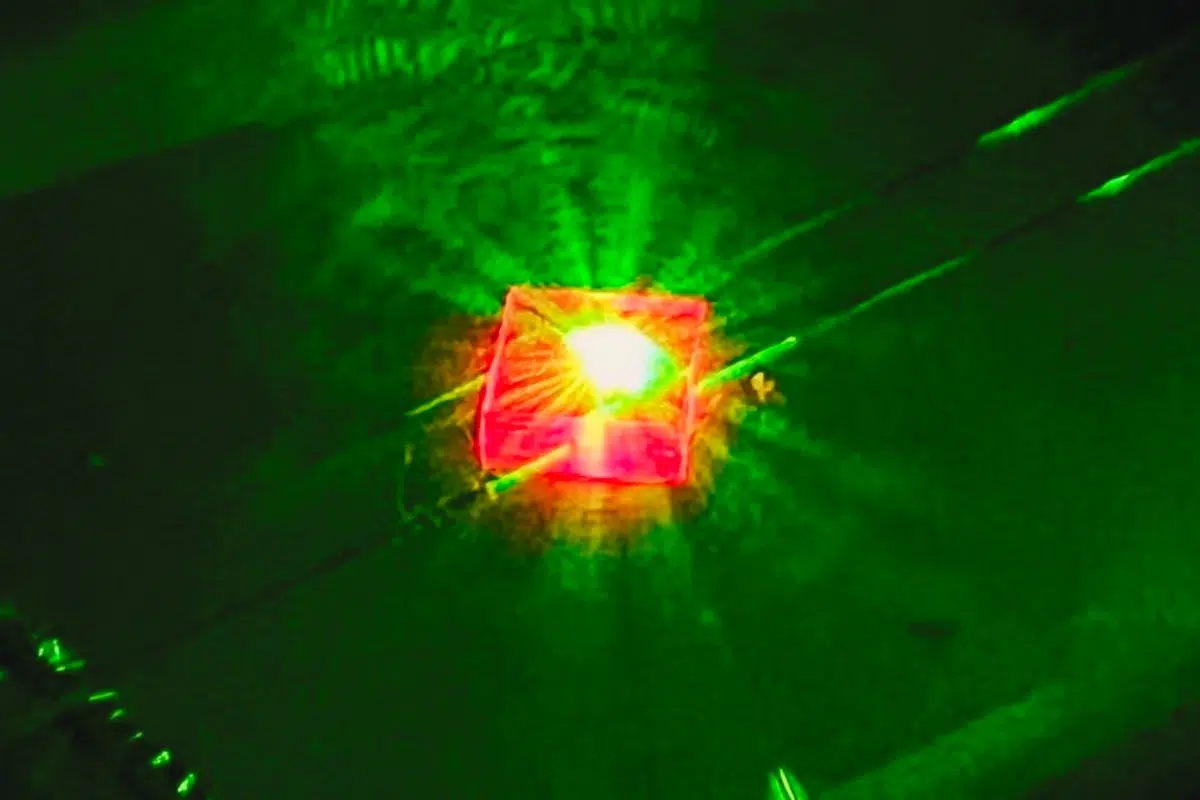 Le temps manipulé dans un diamant ! L'incroyable expérience de chercheurs américains qui promet de nouvelles interactions quantiques Le temps manipulé dans un diamant ! L'incroyable expérience de chercheurs américains qui promet de nouvelles interactions quantiques