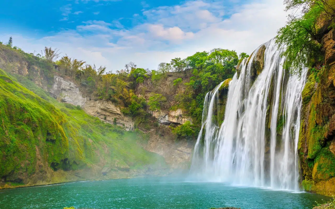 Révélation choc des micro-éclairs dans l’eau auraient déclenché la vie sur Terre ! Révélation choc des micro-éclairs dans l’eau auraient déclenché la vie sur Terre !