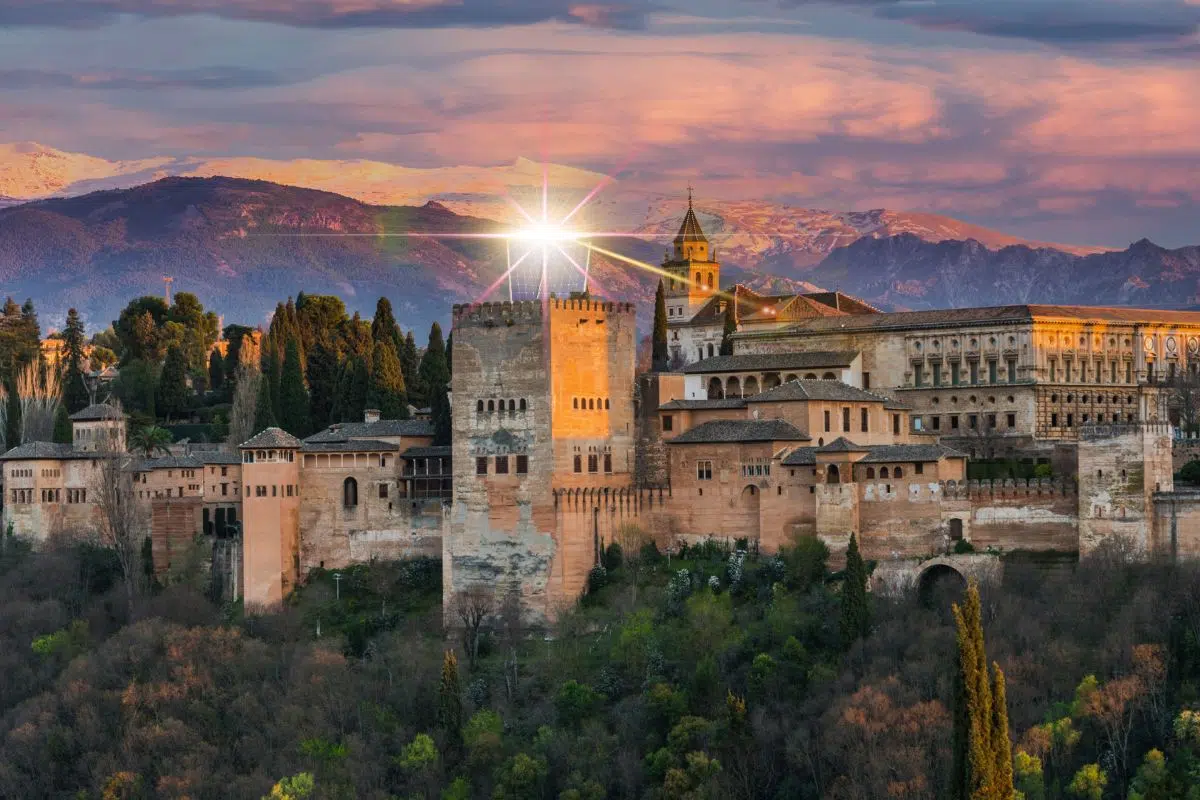 L'Espagne réussit décidemment bien à la France avec une 2e bonne nouvelle en quelques jours pour le géant de la construction Eiffage L'Espagne réussit décidemment bien à la France avec une 2e bonne nouvelle en quelques jours pour le géant de la construction Eiffage