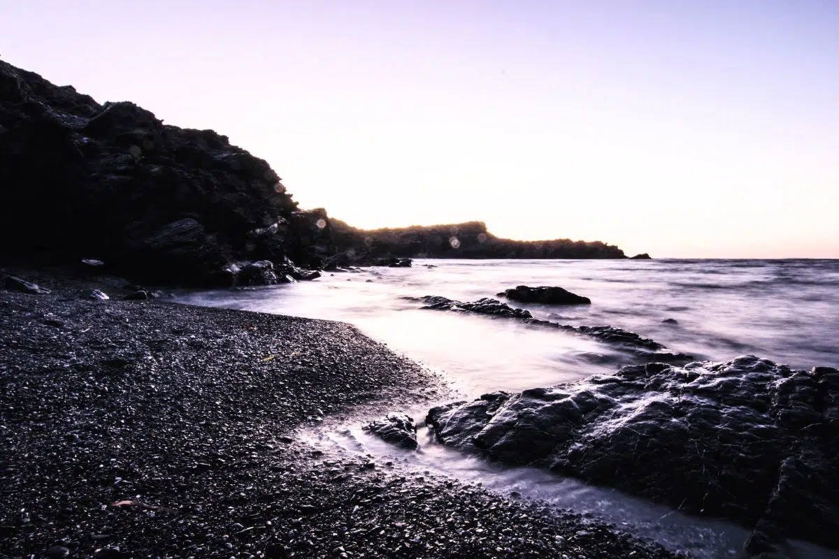 Nos océans basculent-ils du côté obscur ? Un phénomène inquiète les scientifiques avec une baisse de la luminosité observée sur 21% d'entre eux