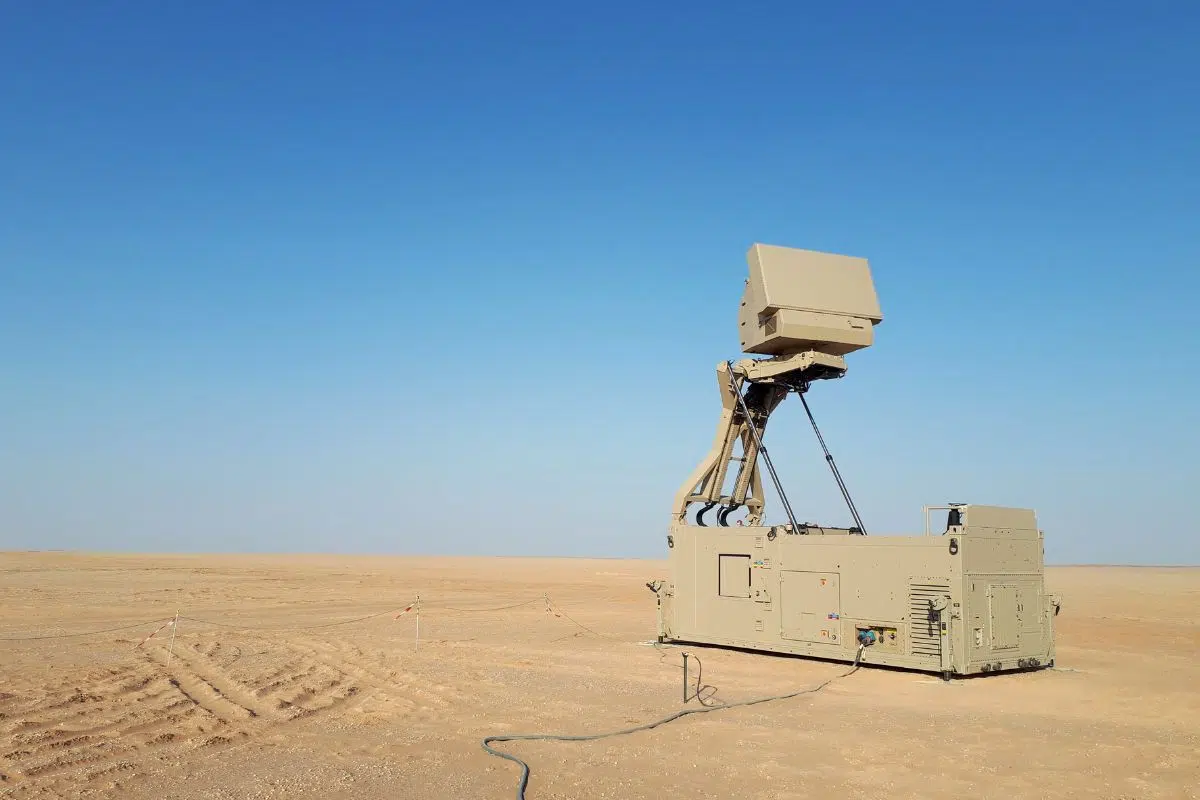 Ce géant français de l'armement va produire le nec plus ultra de ses radars aux Emirats Arabes Unis et s'ouvrir ainsi les portes du Moyen-Orient Ce géant français de l'armement va produire le nec plus ultra de ses radars aux Emirats Arabes Unis et s'ouvrir ainsi les portes du Moyen-Orient