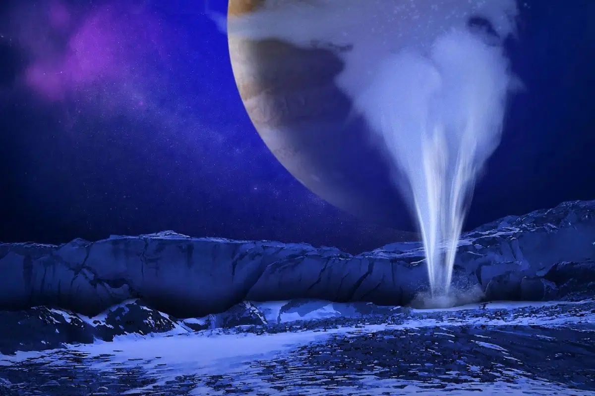 Cette lune dans le système solaire n'en finit plus de surprendre les scientifiques avec la découverte d'alternance de formes d'eau à sa surface Cette lune dans le système solaire n'en finit plus de surprendre les scientifiques avec la découverte d'alternance de formes d'eau à sa surface