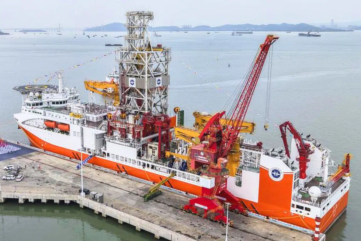 La Chine dévoile un monstre de plus de 40 000 tonnes pour explorer les profondeurs maritimes avec un double objectif : un scientifique, l'autre géopolitique La Chine dévoile un monstre de plus de 40 000 tonnes pour explorer les profondeurs maritimes avec un double objectif : un scientifique, l'autre géopolitique