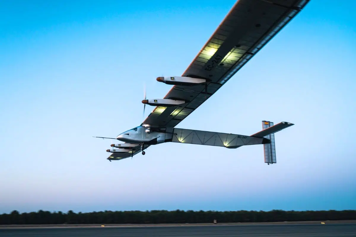 Ce mastodonte record de la taille d'un Boeing 747 peut tenir un mois en vol et embarque une technologie française qui permettra une surveillance constante Ce mastodonte record de la taille d'un Boeing 747 peut tenir un mois en vol et embarque une technologie française qui permettra une surveillance constante