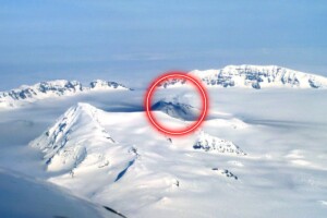 Ce colosse de 2 507 mètres en Alaska vient de donner la clé du mystère de l’explosion du plus sournois des volcans : le type furtif