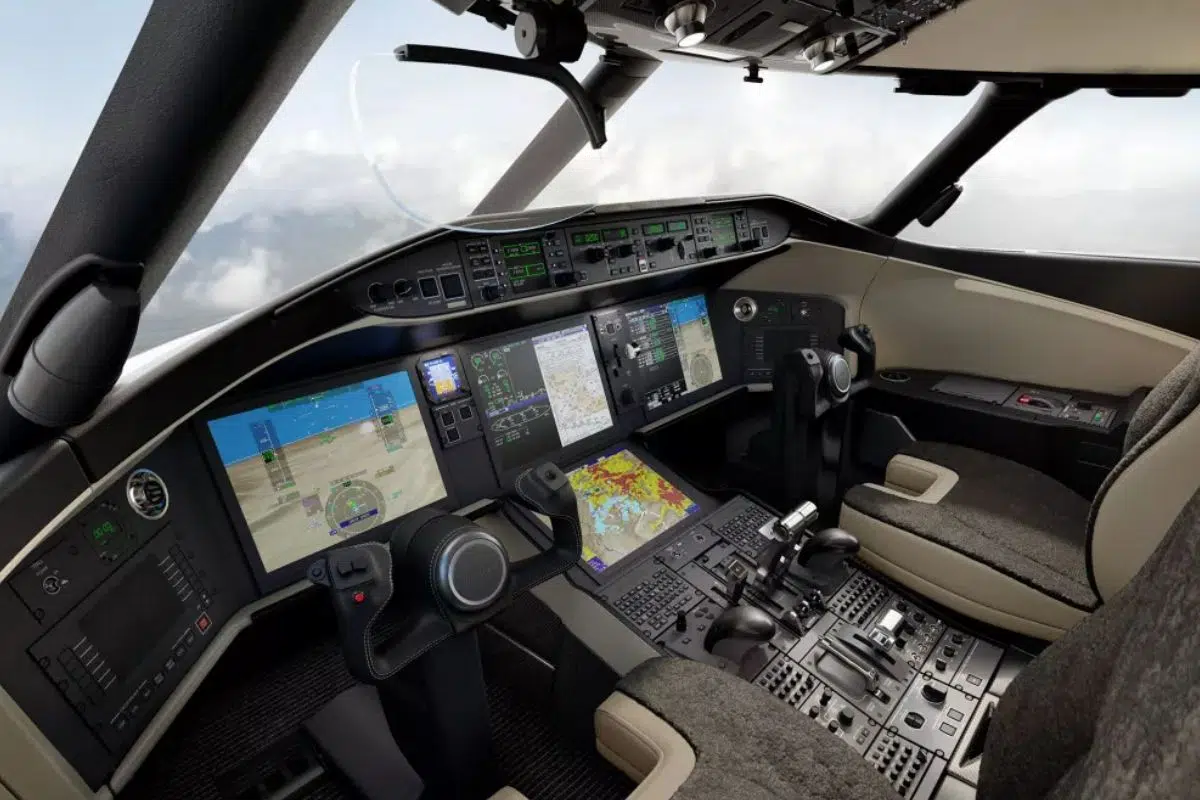 La France continue de rapprocher de ce pays d'Amérique du Nord avec un 2e partenariat signé en une semaine cette fois-ci dans l'aviation militaire La France continue de rapprocher de ce pays d'Amérique du Nord avec un 2e partenariat signé en une semaine cette fois-ci dans l'aviation militaire