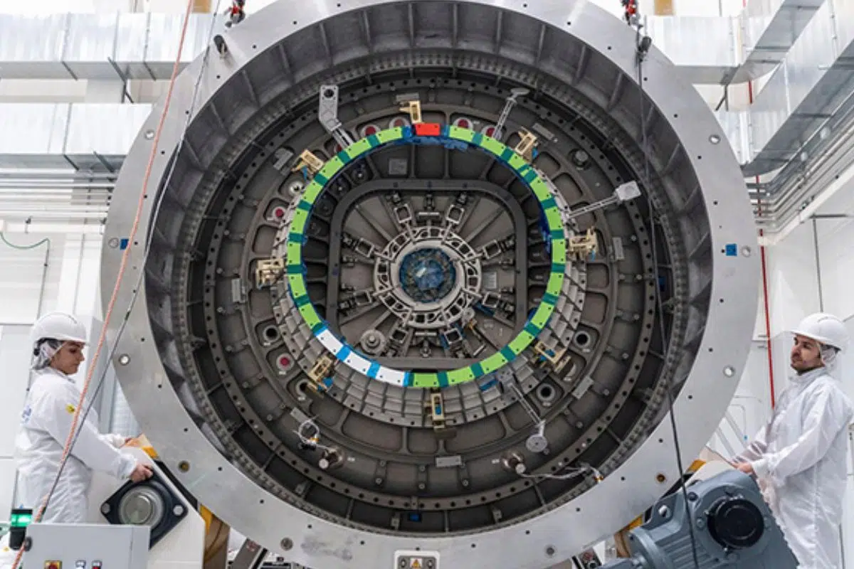 Construire une station orbitale autour de la lune, c’est parfois se concentrer sur l’essentiel comme avec ses 2 composants vitaux qui fonctionnent sans électricité Construire une station orbitale autour de la lune, c’est parfois se concentrer sur l’essentiel comme avec ses 2 composants vitaux qui fonctionnent sans électricité