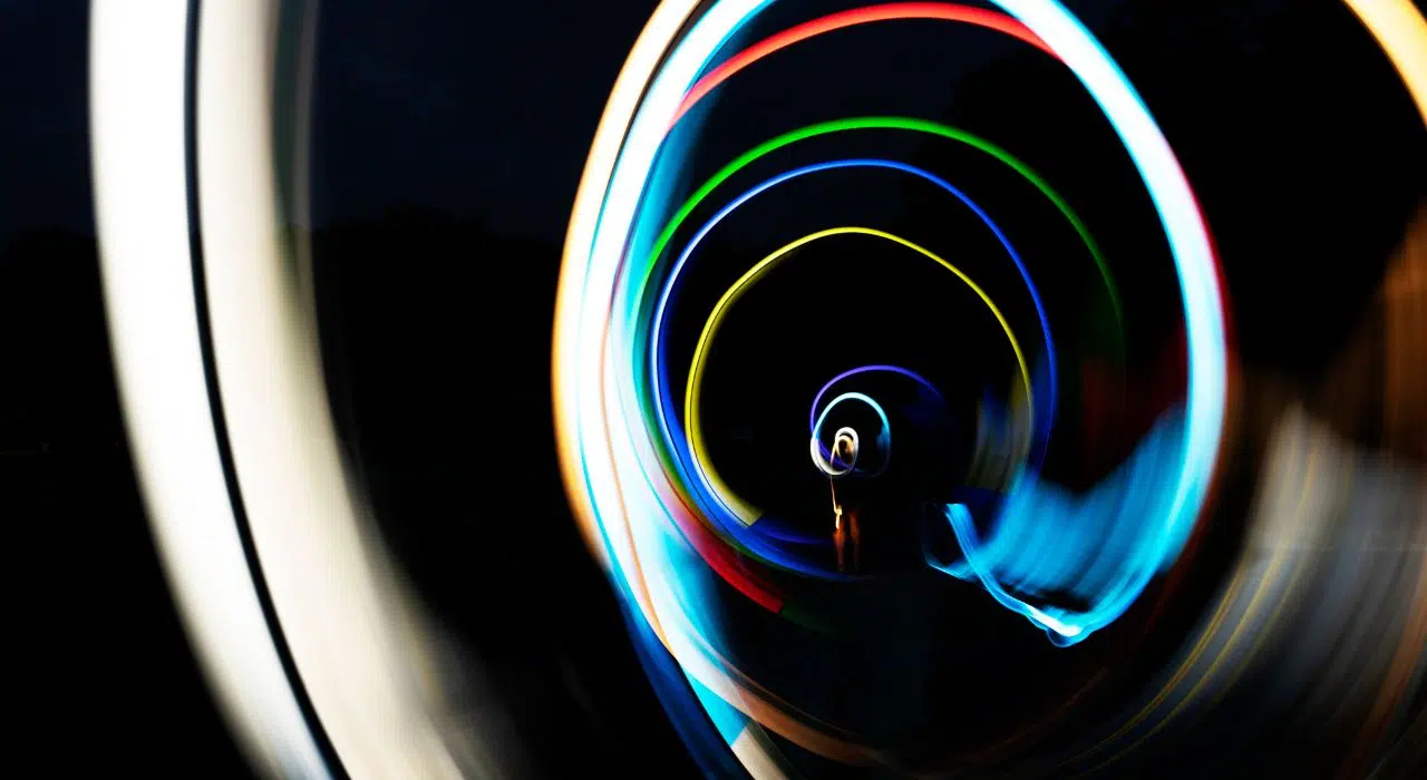 Le grand collisionneur de hadrons peut-il briser la théorie des cordes Le grand collisionneur de hadrons peut-il briser la théorie des cordes