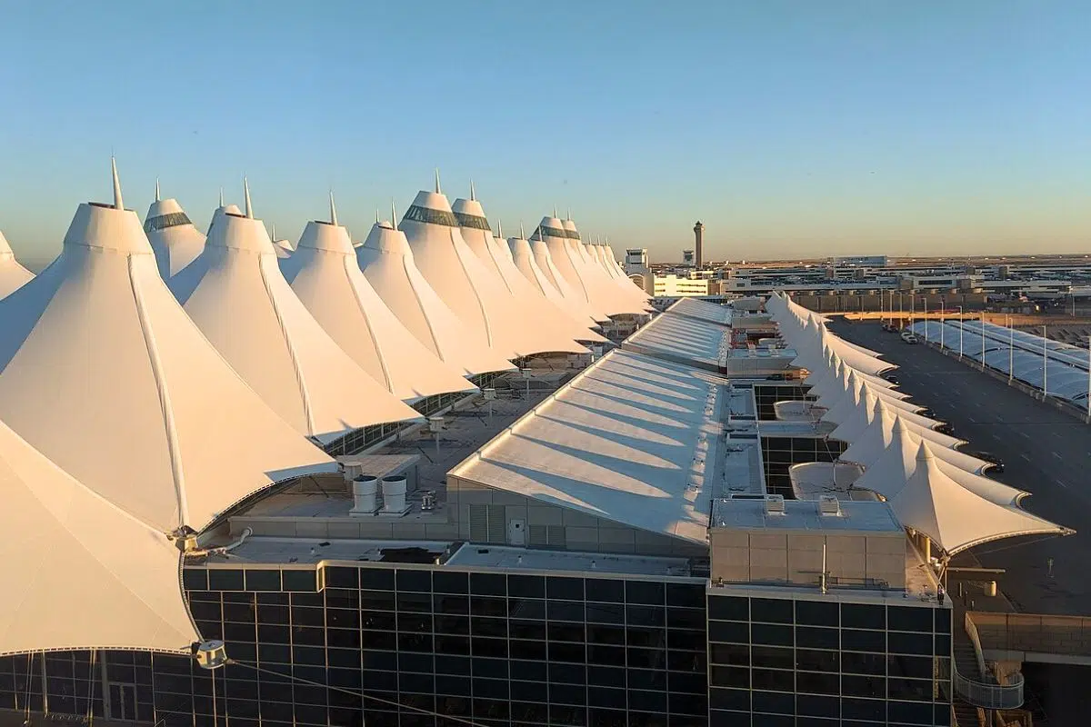 Le 4e plus grand aéroport du monde vient d'avoir une idée qui aurait été qualifiée de « démente » il y a des années : s'alimenter avec une centrale nucléaire interne