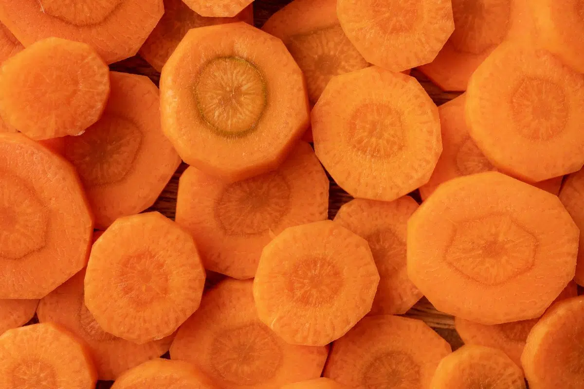 Personne ne le sait mais la carotte est orange à cause de ce pays qui a voulu lui donner ses couleurs Personne ne le sait mais la carotte est orange à cause de ce pays qui a voulu lui donner ses couleurs