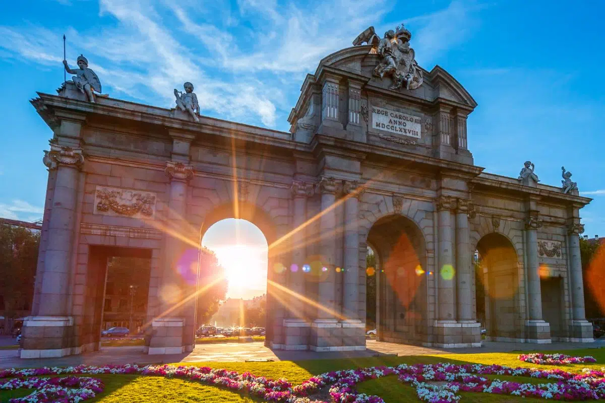 Un géant français de la construction prépare une expansion fulgurante dans un secteur inattendu en Espagne : le high-tech vert Un géant français de la construction prépare une expansion fulgurante dans un secteur inattendu en Espagne : le high-tech vert