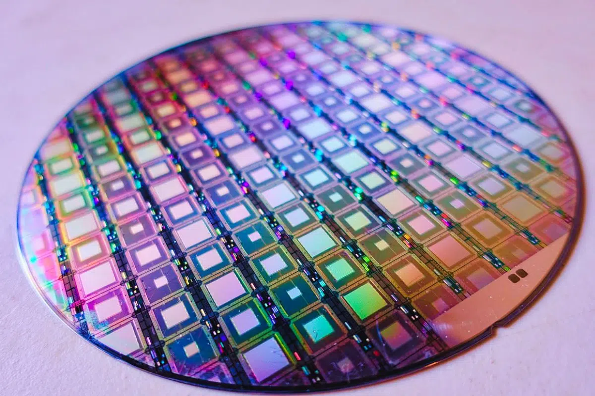 Le principal problème des ordinateurs quantiques enfin solutionné grâce à du plastique ? Le principal problème des ordinateurs quantiques enfin solutionné grâce à du plastique ?