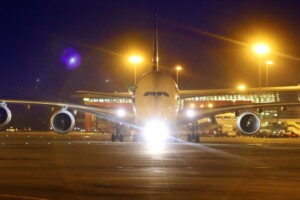 Le français Thales décroche un contrat de 700 millions d’euros pour les 1200 avions de la plus grande compagnie aérienne d’Asie du Sud