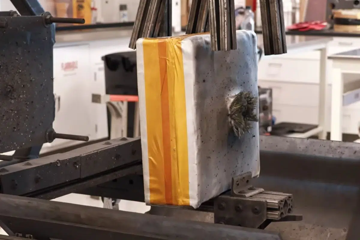 Image-site (23) 100 000 satellites en 2030 et un problème qui paraissait insoluble enfin résolu grâce à cette invention américaine