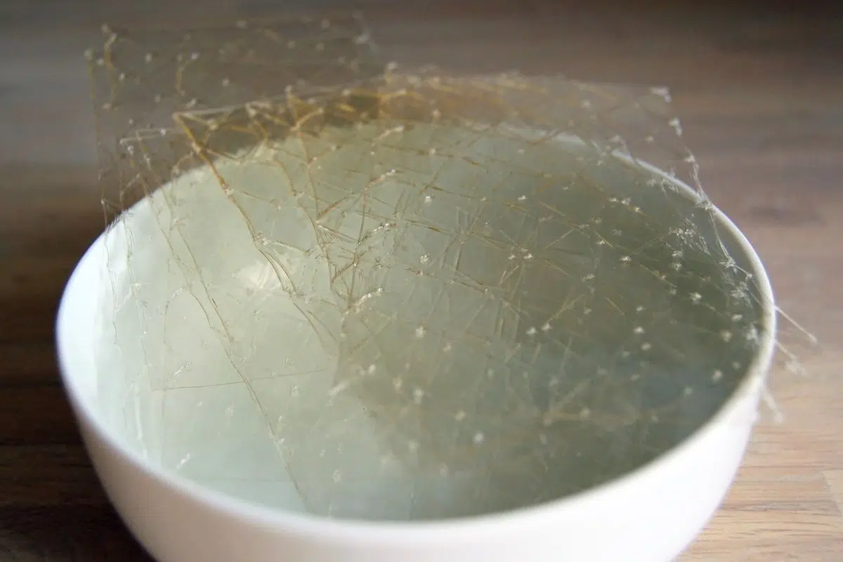 L'Intelligence Artificielle (IA) vient de trouver plus fort qu'elle avec ce matériau qui a une propriété parfaitement impossible à copier