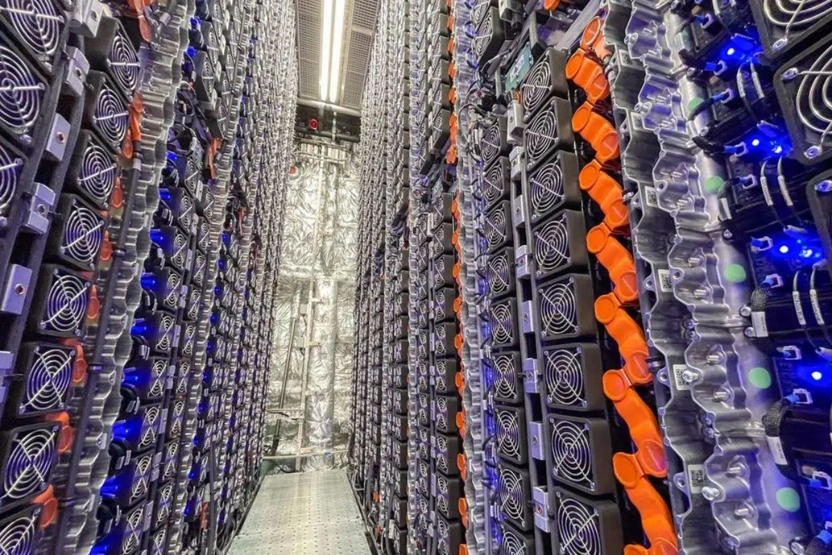 Les batteries du Hull 096 (crédit : Incat Tasmania)