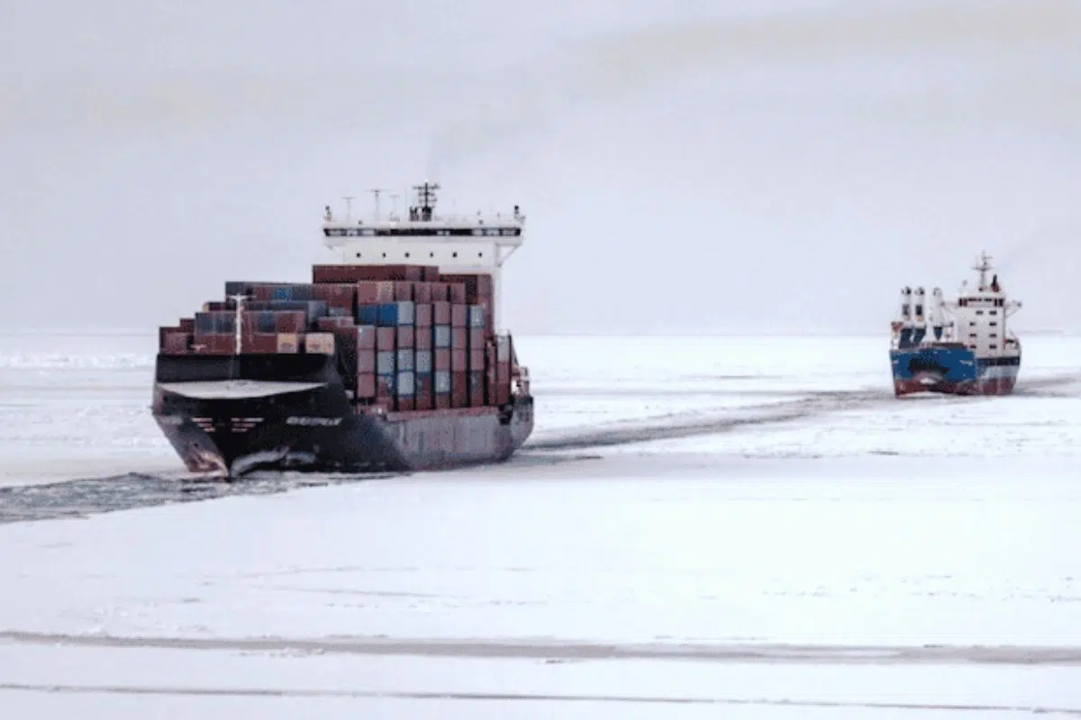 La Chine établit un nouveau record sur un axe complètement abandonné par l'Occident : la Route maritime du Nord avec 14 voyages de porte-conteneurs en 2025 La Chine établit un nouveau record sur un axe complètement abandonné par l'Occident : la Route maritime du Nord avec 14 voyages de porte-conteneurs en 2025