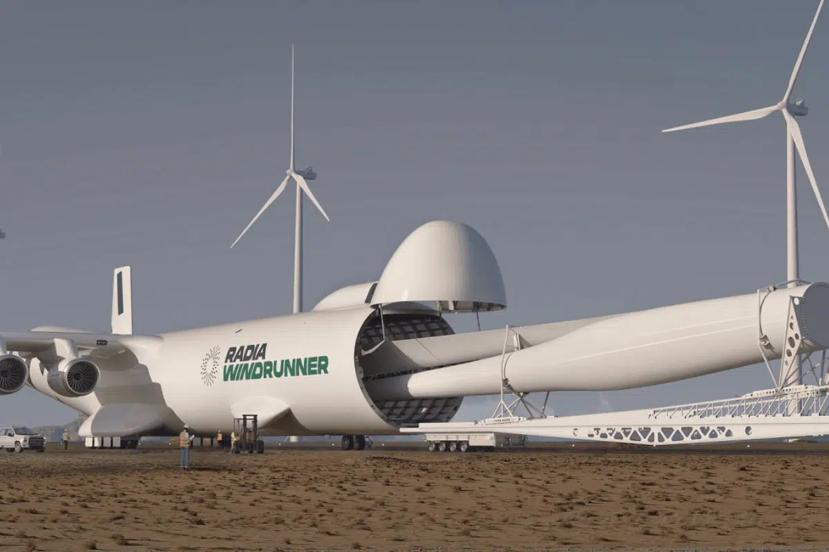 Le Windrunner a été pensé à la base pour le transport d'éoliennes géantes.