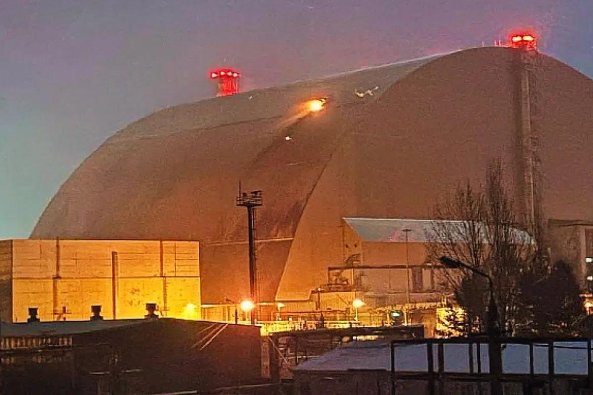257 mètres d’envergure pour 36 000 tonnes d’acier mais ce colosse ne remplit désormais plus sa mission qui est de confiner Tchernobyl 257 mètres d’envergure pour 36 000 tonnes d’acier mais ce colosse ne remplit désormais plus sa mission qui est de confiner Tchernobyl