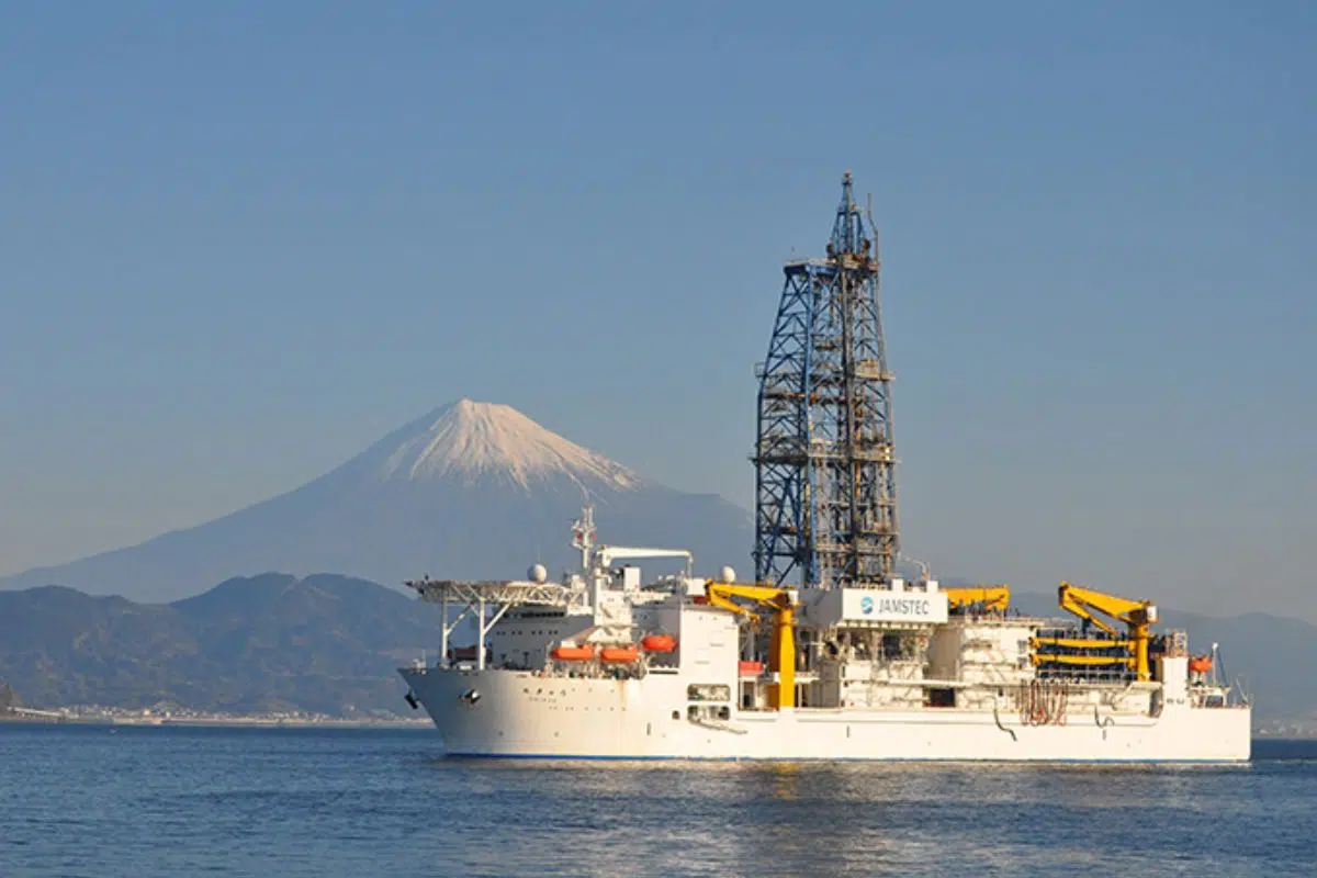 Le Chikyu - crédit : JAMSTEC