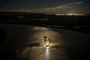 Après un périple épique de 1000 km, la France livre au Royaume-Uni ce colosse de 500 tonnes qui sera indispensable au réacteur nucléaire de Hinkley Point C