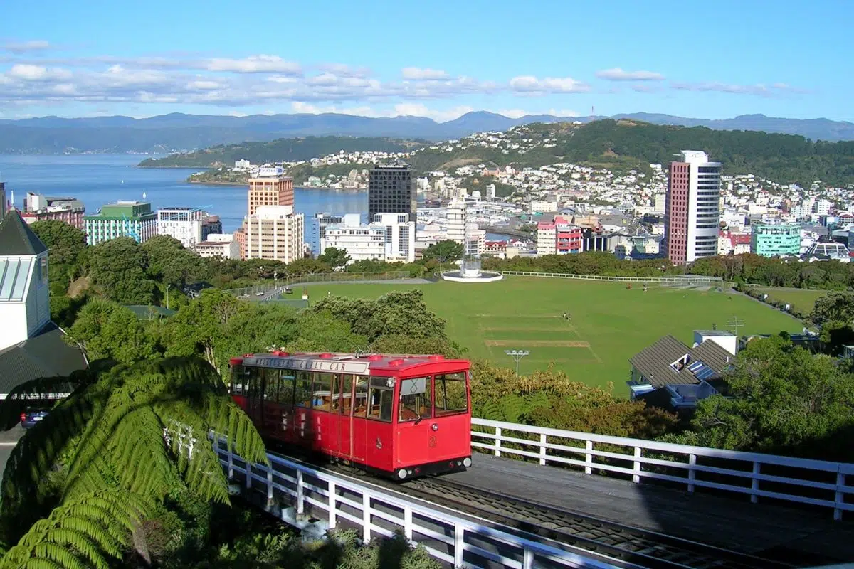 Le géant français de la construction accélère son expansion en Océanie avec le rachat pour 183 millions d'euros d'une des plus grandes entreprises de BTP de Nouvelle-Zélande