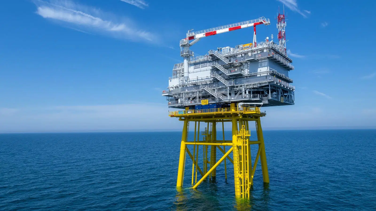 850 000 personnes seront bientôt alimentées par ce « monstre » au large de la Normandie qui vient de recevoir ses deux câbles sous-marins 850 000 personnes seront bientôt alimentées par ce « monstre » au large de la Normandie qui vient de recevoir ses deux câbles sous-marins