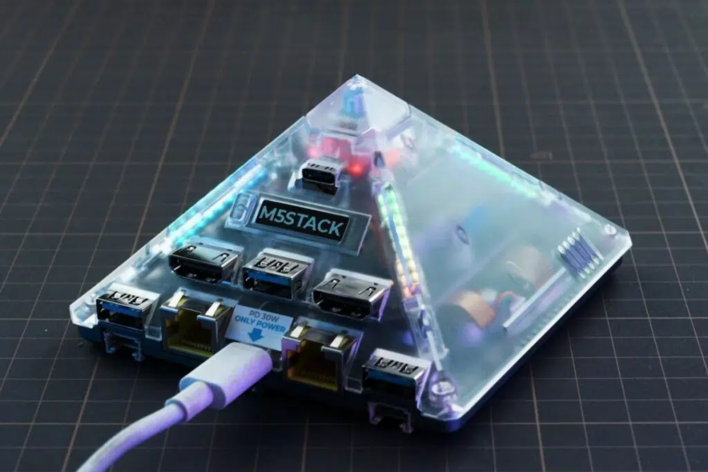 L'AI Pyramid Pro n'est pas un ordinateur de bureau prévu pour faire tourner une IA en réseau local.