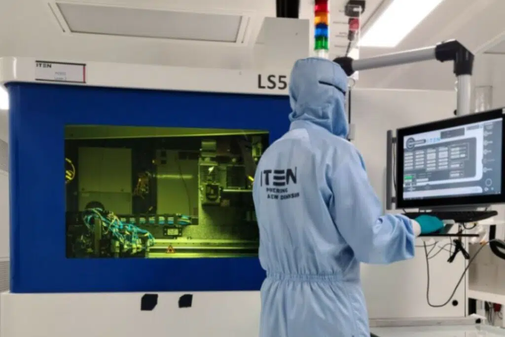 Employant 70 salariés, l'usine de Dardilly d'ITEN devrait produire sous peu 30 millions de micro-batteries par an.