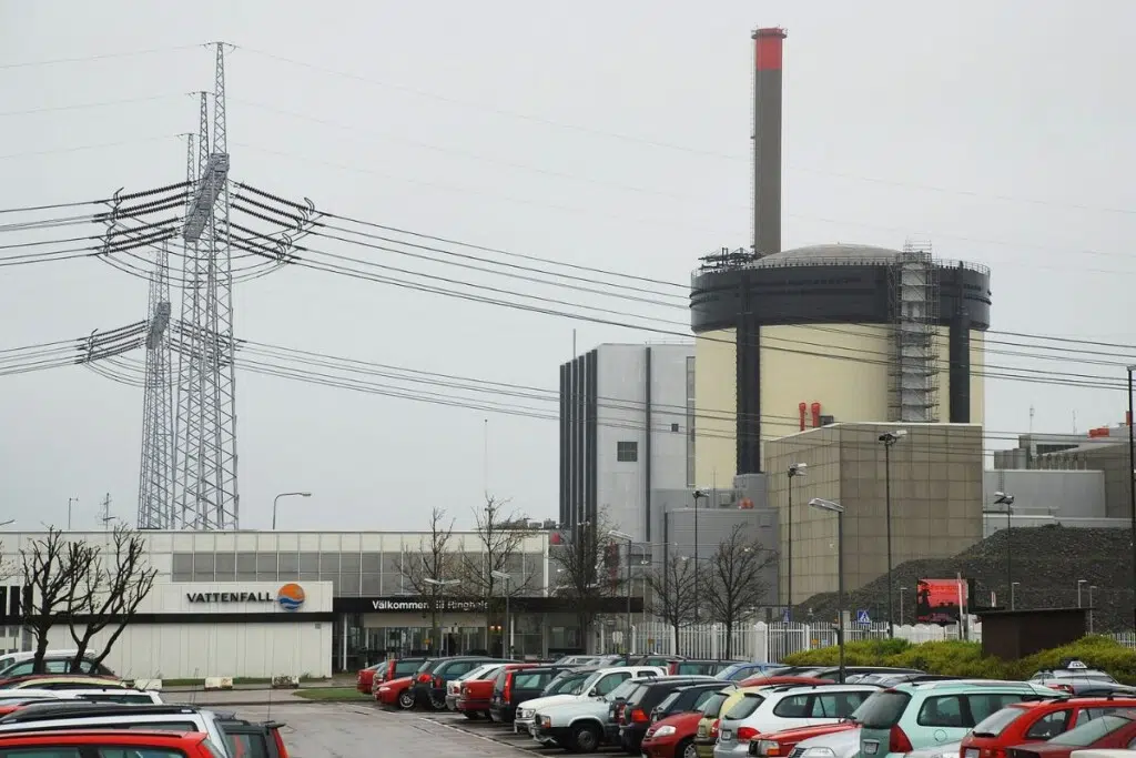 La centrale nucléaire de Ringhals, située sur la péninsule de Väröhalvön, à environ 60 km au sud de Göteborg, est l’un des principaux sites nucléaires suédois. Elle est détenue majoritairement par Vattenfall (70,4 %), aux côtés de Sydkraft / Uniper (29,6 %).