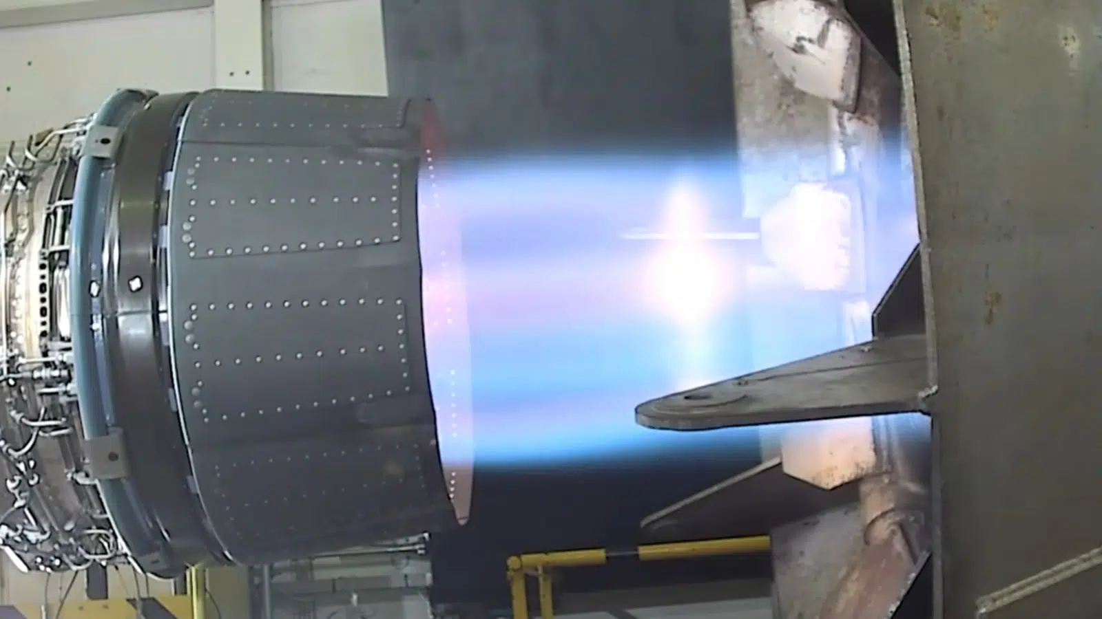 Le géant français du moteur d'avion Safran investit dans un « monstre » de 30 000 tonnes pour redonner une seconde jeunesse à son site historique vieux de 120 ans : Gennevilliers