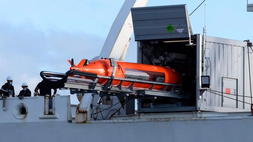le drone Narval lors de sa mise à l’eau – crédit : Marine Nationale