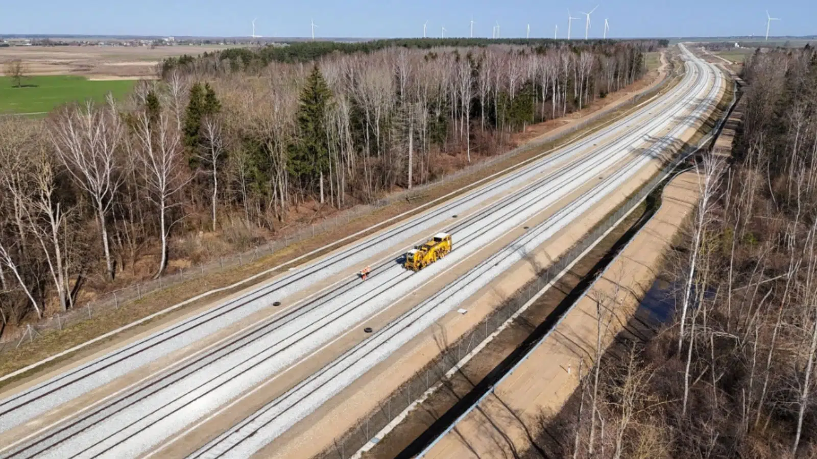 Personne ne le connait et pourtant c'est le chantier du siècle en Europe de l'Est avec 7 milliards d'euros investis pour les 1 600 km de Rail Baltica