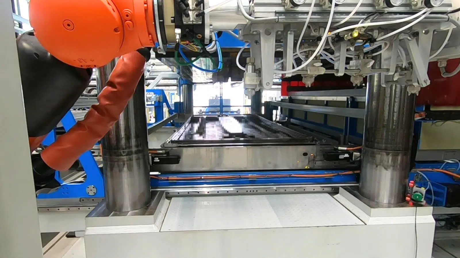 Même la Chine reconnait le savoir-faire de cette entreprise française qui a battu un record en 2024 en livrant à Airbus une presse industrielle de 3000 tonnes Même la Chine reconnait le savoir-faire de cette entreprise française qui a battu un record en 2024 en livrant à Airbus une presse industrielle de 3000 tonnes