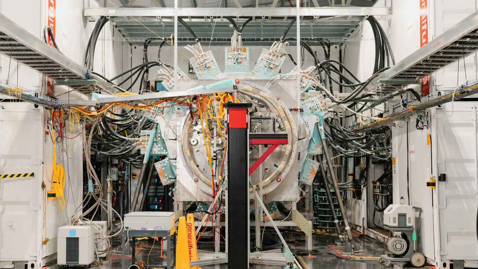 24 ans que les Canadiens y croient mais cette voie « exotique » pour maitriser la fusion nucléaire vient de frapper un grand coup avec un nouveau record
