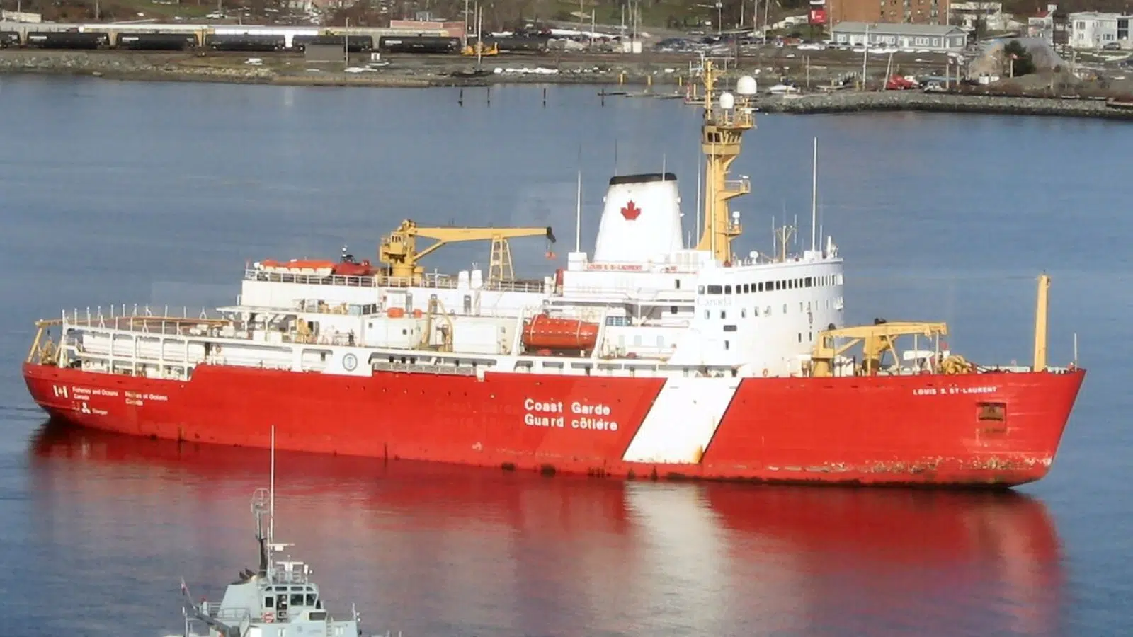 Le Canada veut revendiquer un territoire grand comme 4 fois la France grâce à son plus puissant colosse brise-glace qui vient d'atteindre le pôle Nord
