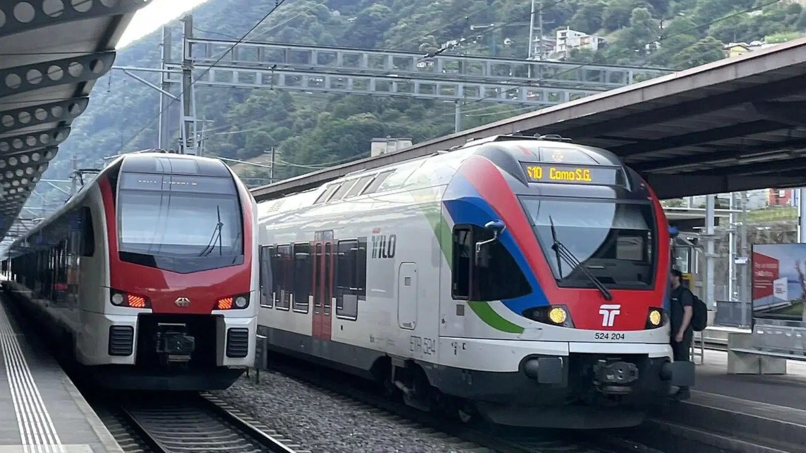 Stadler Flirt 3 (SBB) & Stadler Flirt 1 (TILO) - crédit : ProloSozz Stadler Flirt 3 (SBB) & Stadler Flirt 1 (TILO)