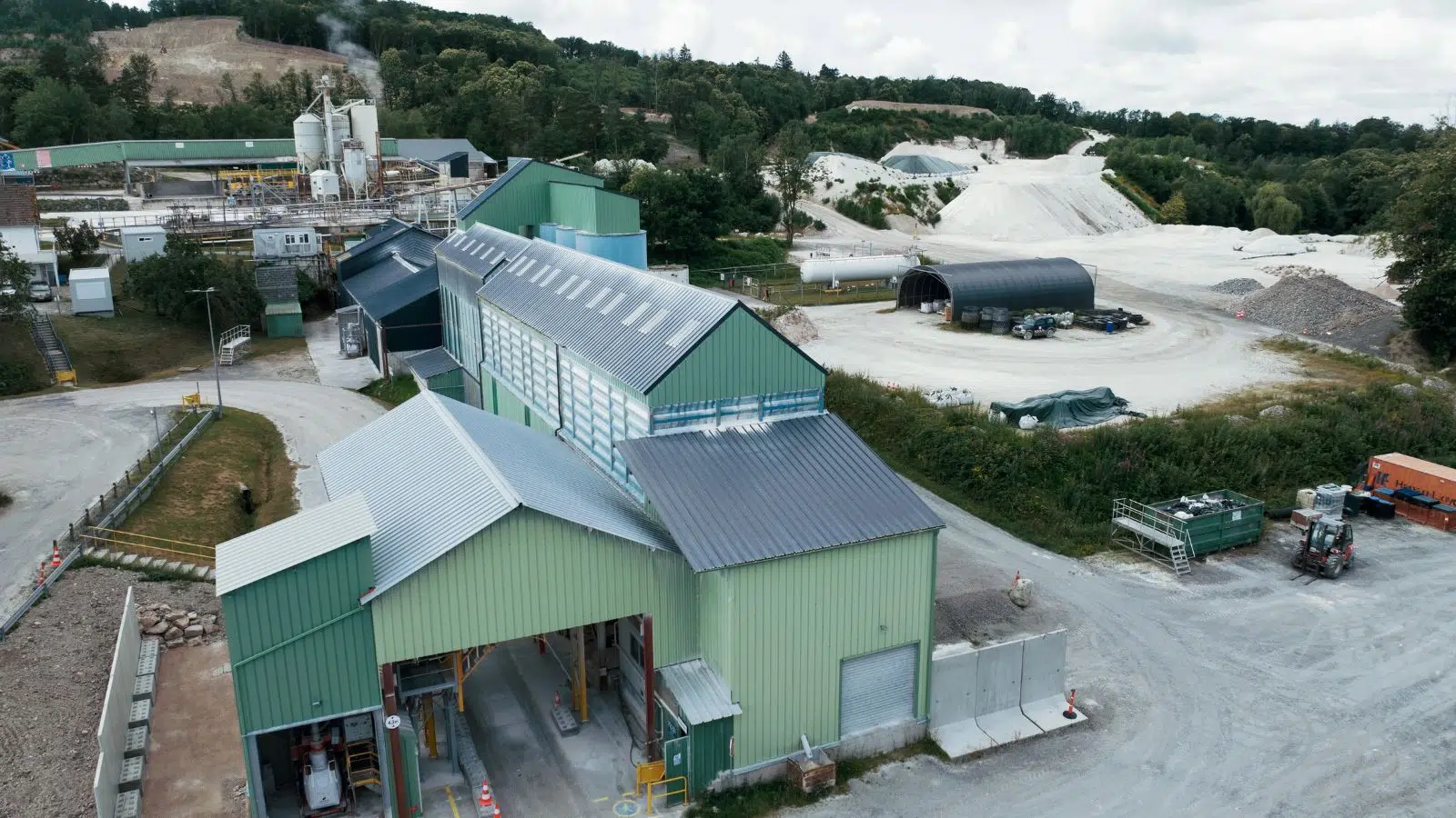 Plus de 40 ans que la France n'en avait pas eu de nouvelles mais Imerys va pouvoir attaquer la mine d’un des 5 gisements les plus prometteurs au monde de lithium Plus de 40 ans que la France n'en avait pas eu de nouvelles mais Imerys va pouvoir attaquer la mine d’un des 5 gisements les plus prometteurs au monde de lithium