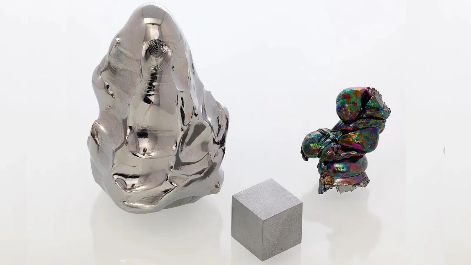 La France n'avait pas prévu que ce métal dont elle est le premier producteur mondial vaudrait cher au point de se le faire voler 6 fois : l'hafnium La France n'avait pas prévu que ce métal dont elle est le premier producteur mondial vaudrait cher au point de se le faire voler 6 fois : l'hafnium